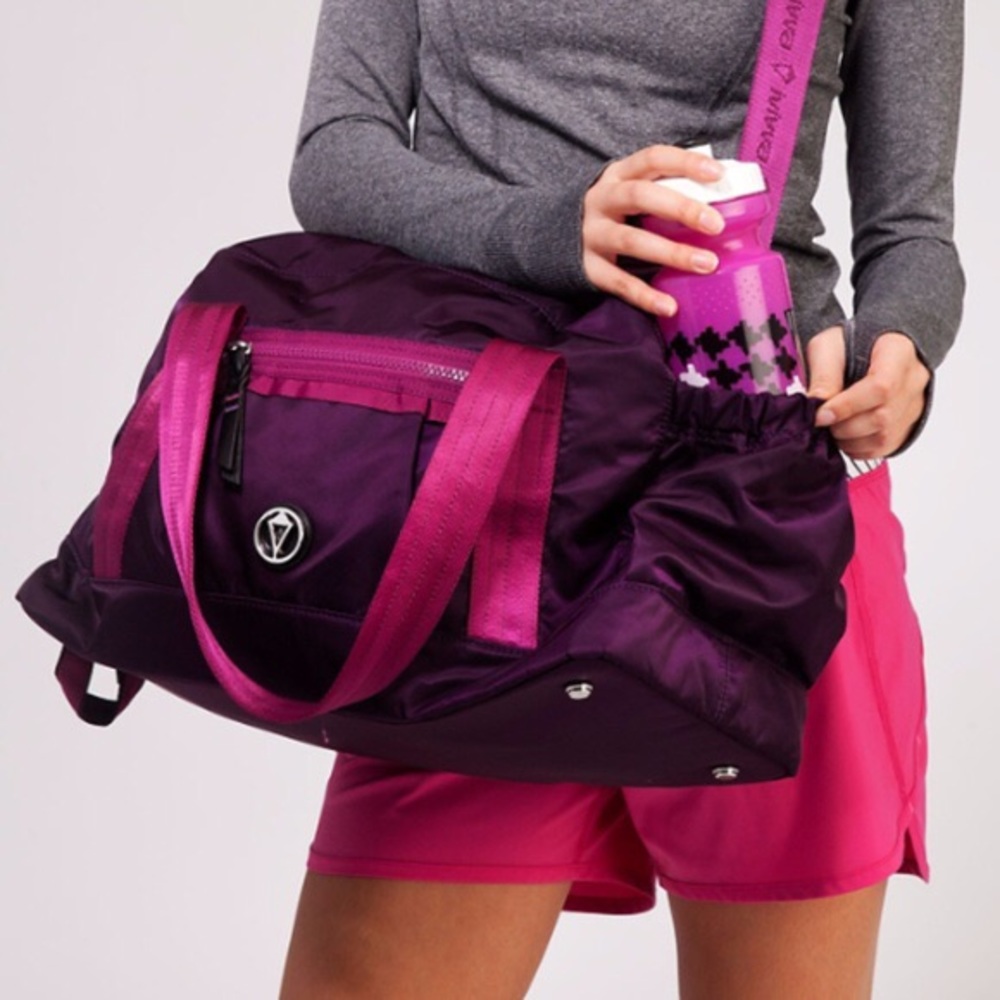 ivivva by lululemon got game purple magenta duffel